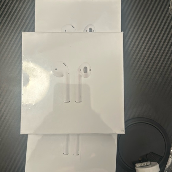 Apple Airpod generation 1 brand new still wrapped!!